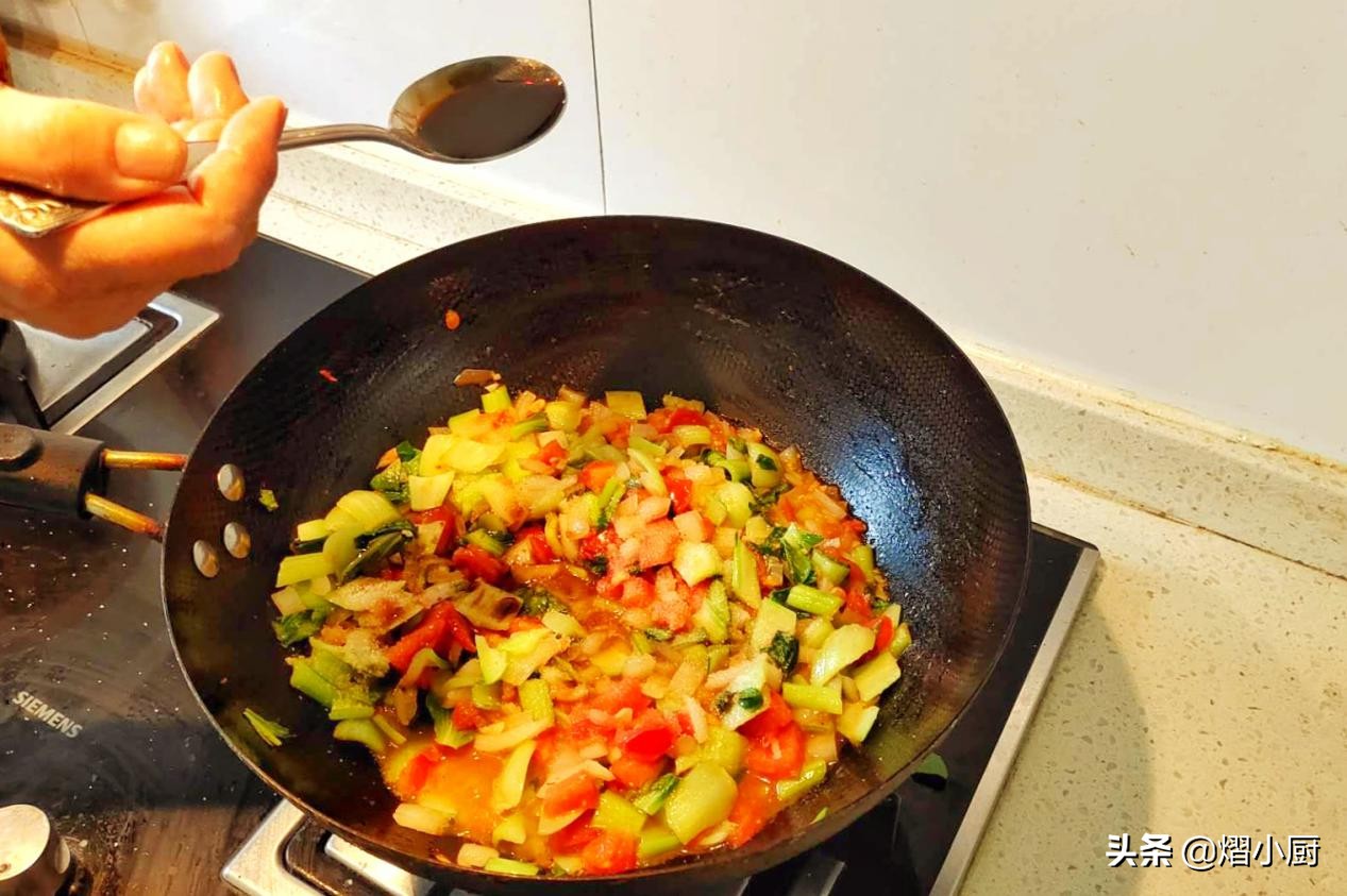 教你做好吃的炒面，方法简单，只要把握这一步，面Q弹味道鲜美