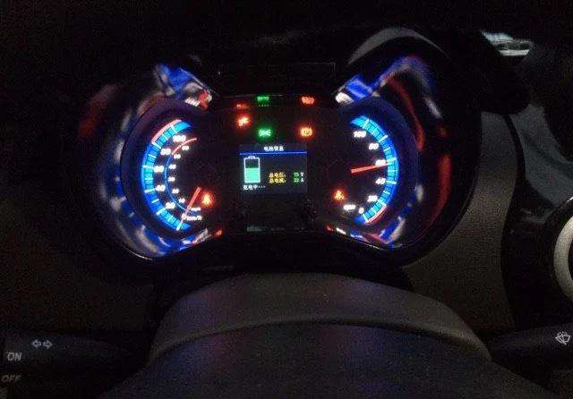 知豆d2s电动汽车报价及图片,可爱便宜性价比高的车