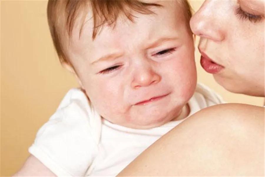 五个月的宝宝认生怎么办,五个月的宝宝只认妈妈抱怎么办