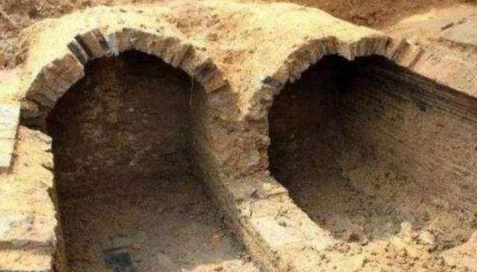 7300年少女现陕西，体内18种凶器35处致命伤，仅因身体一缺陷