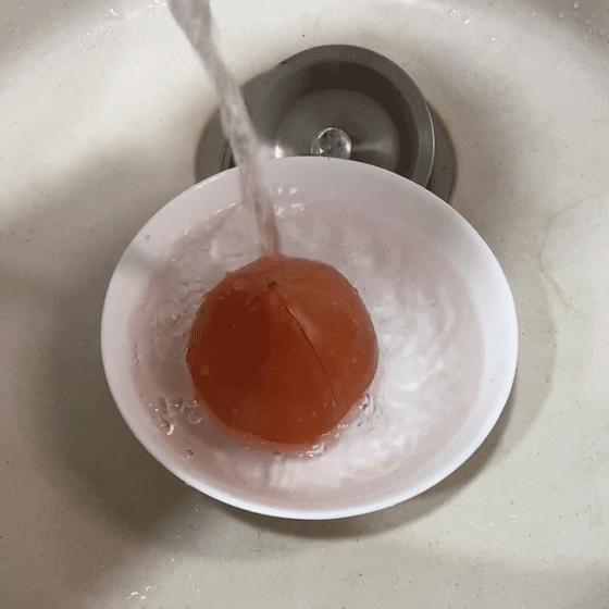 整个朋友圈都在刷《动森》，而我却爱上了在厨房刷锅