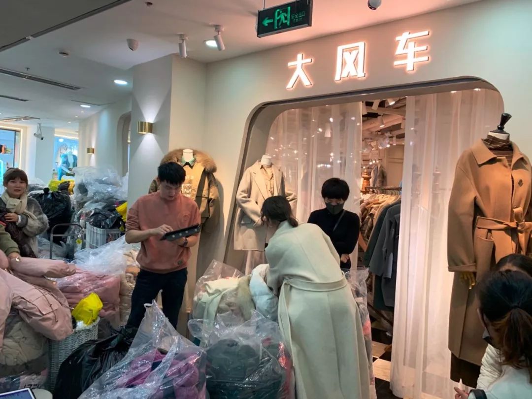 服装档口最快的补货方式,服装行业快速促单的方法