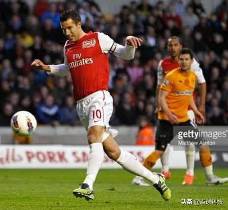 一人一鞋球星的执念球迷的追求你最喜爱的那双鞋穿了多久?