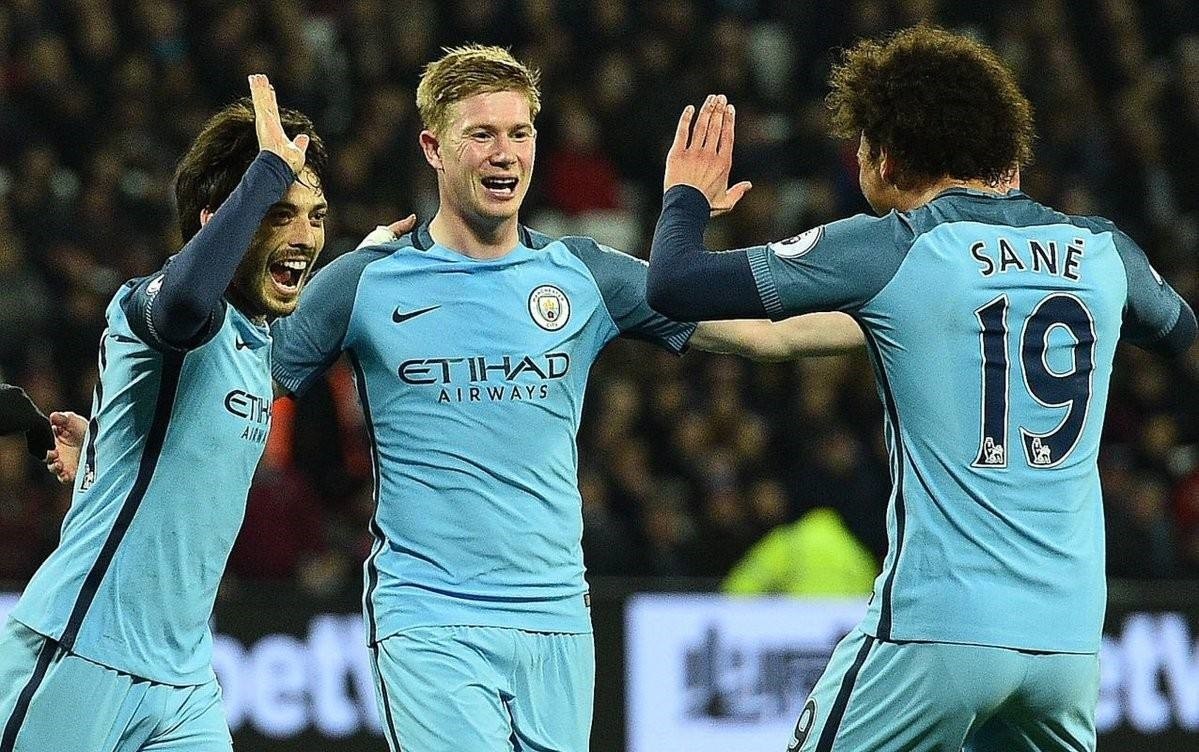 德布劳内和丁丁历险记对比,丁丁历险记德布劳内对比照片