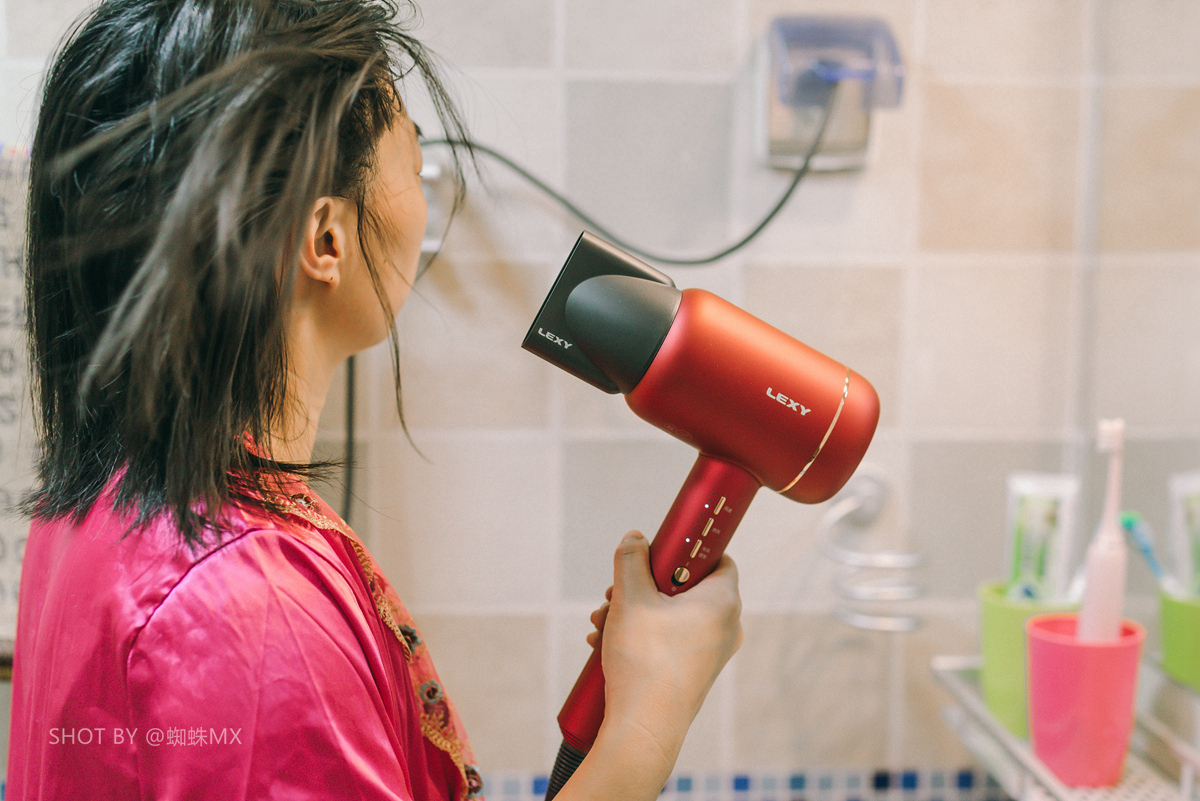 吹风机推荐平价好用不伤发测评,戴森吹风机哪款最好用推荐