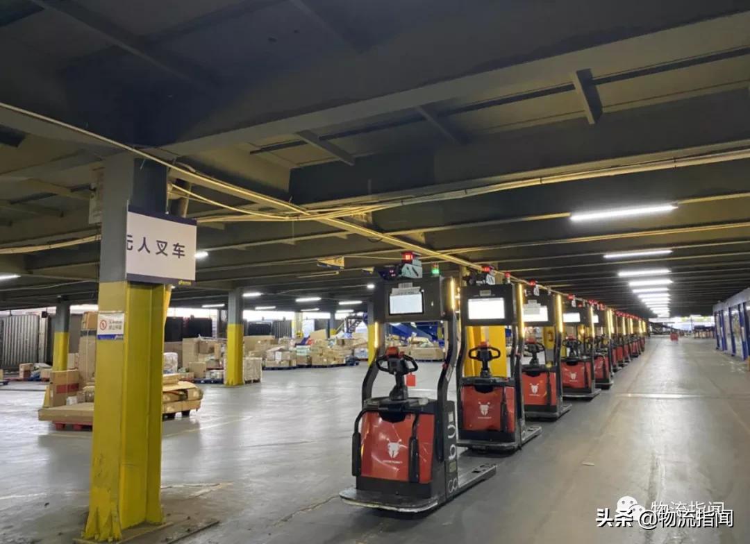 双11快递在路上,双一路德邦物流