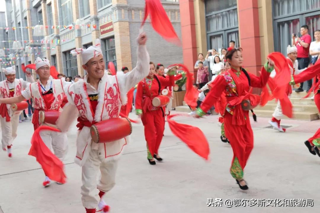 转九曲猜灯谜，赏民俗听老腔，约网红品美食到康镇~