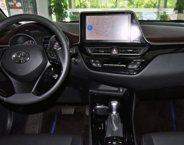 丰田chr双擎测评,丰田c-hr大家的评价