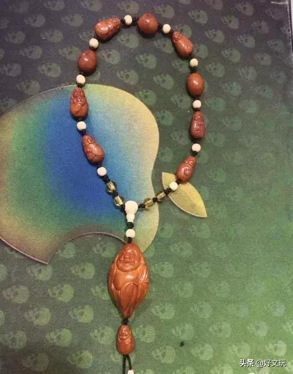 做松子手串,坚果松子做成手串被卖出17万