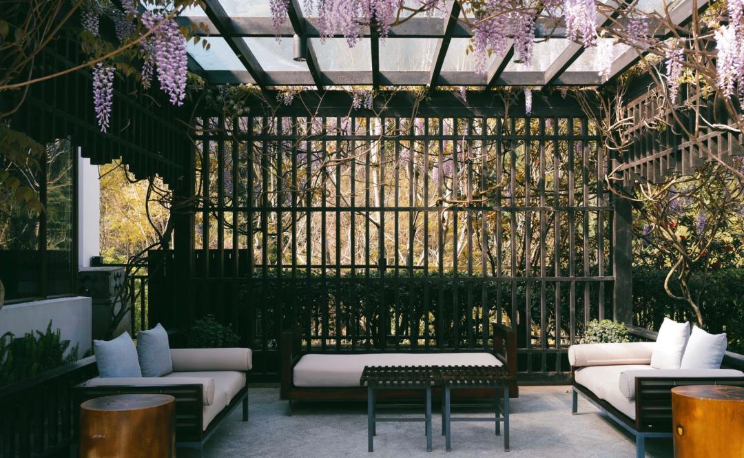 想泡温泉去哪个城市,想泡温泉不妨到成都这里来