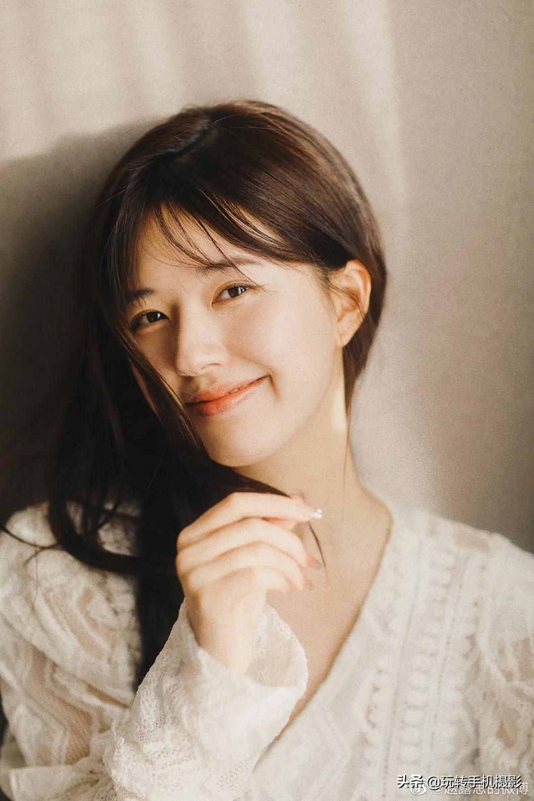 跟着赵露思学发抖音,和赵露思学拍照姿势