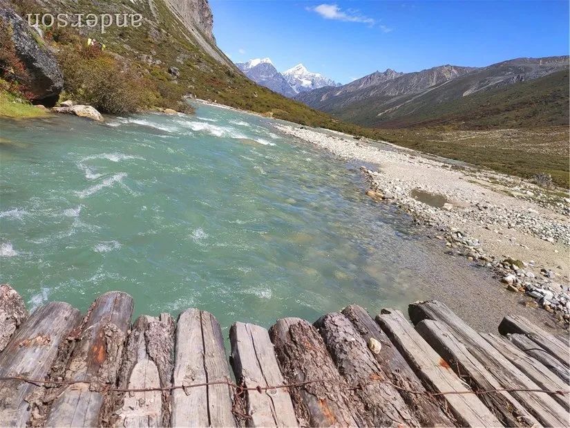 陪着贡嘎过仲秋，深夜听到女生的尖叫（上）