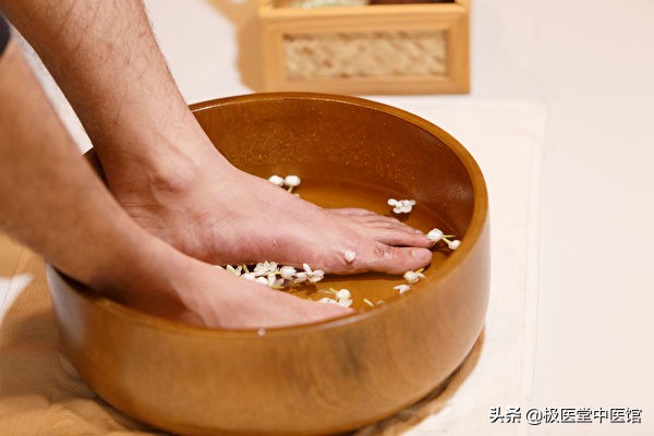 脚痛怎么治疗最有效说说,脚痛一招教你解决