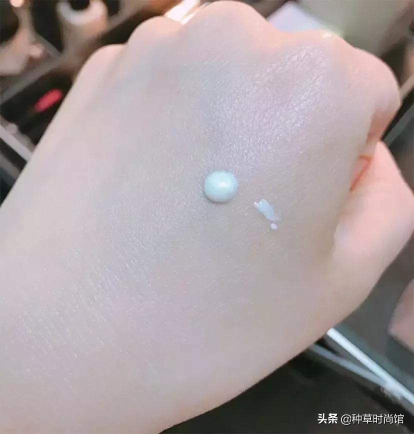 妆前涂太多底妆会怎样,妆前底妆少