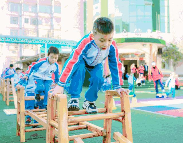 适合冬天的幼儿户外运动,冬天怎么让孩子户外运动