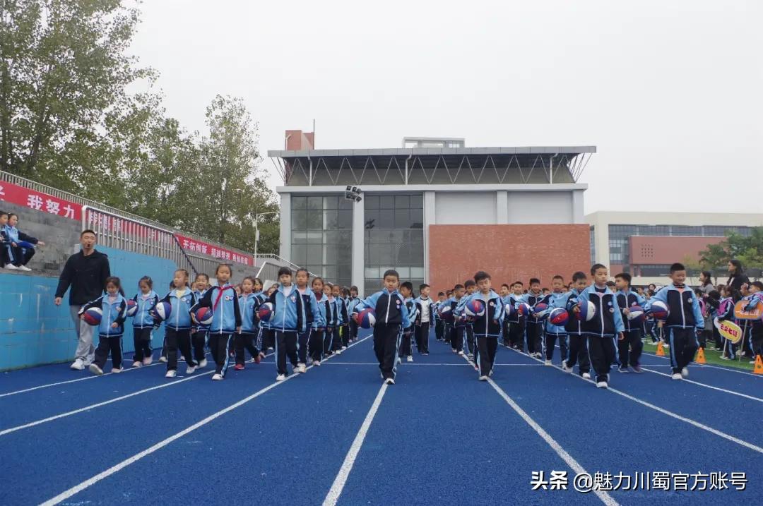 生命因运动而精彩节目串词,生命因运动而精彩小学展板设计