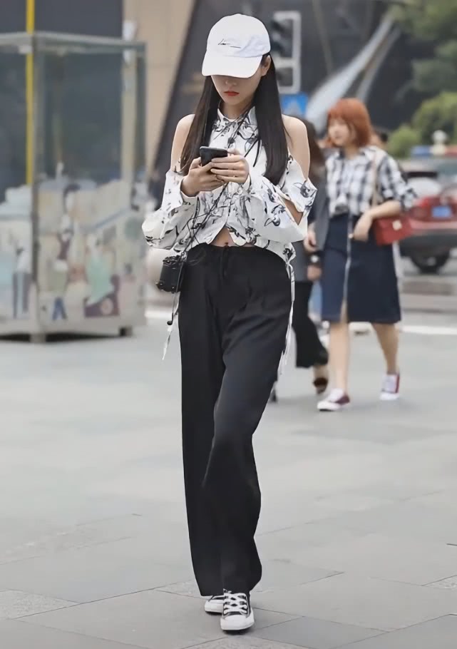 今年夏天即将流行的穿搭橘色,今年夏季穿搭流行颜色显白