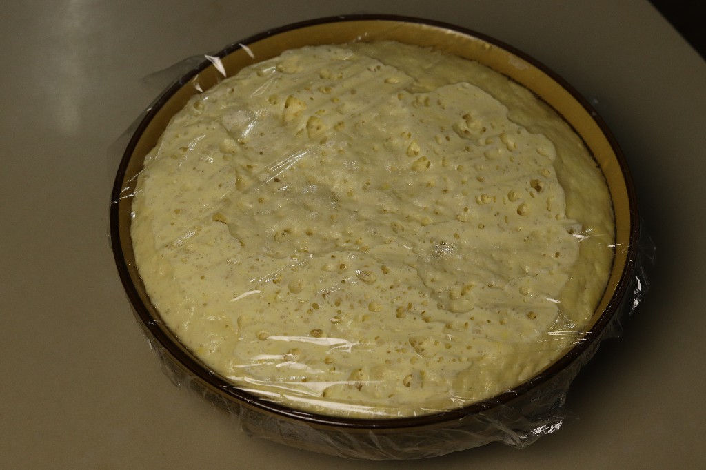 发面粉用酵母还是小苏打,发面用小苏打比例是多少