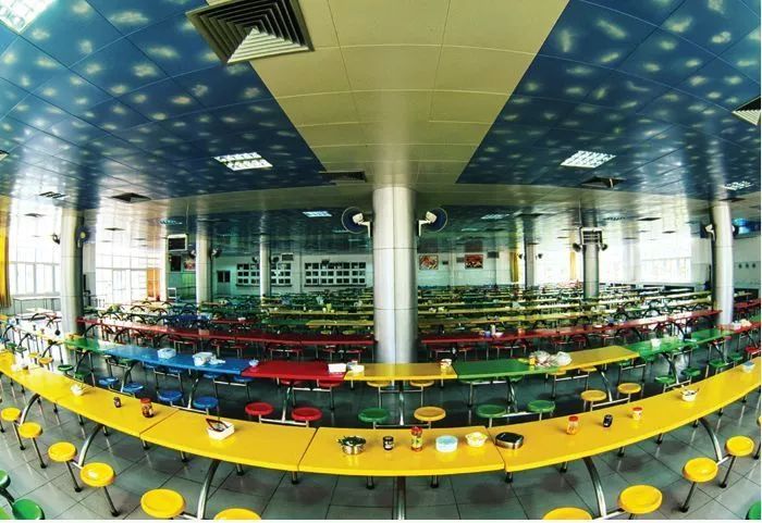 深高级东和深外龙华哪个好,深外龙华高中部成绩