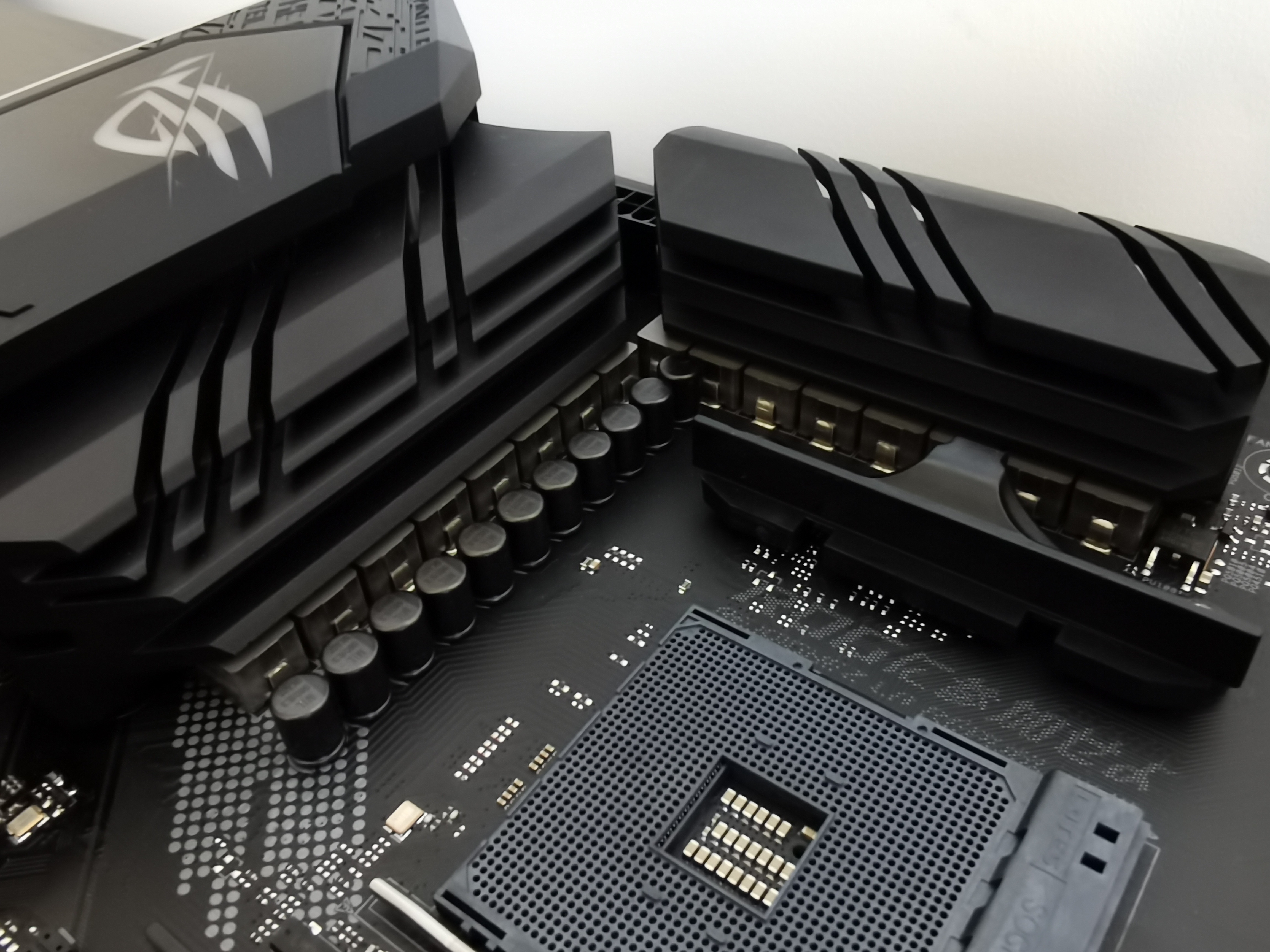 华硕strixb550-fgaming,华硕strixb550xe