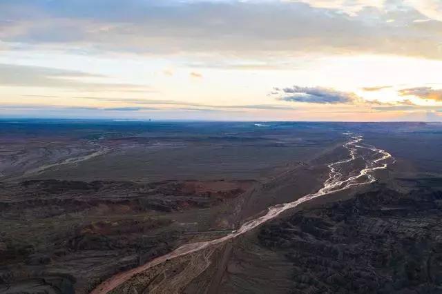 世界上最大规模的丹霞地貌风景区,红石峡奇特的丹霞地貌
