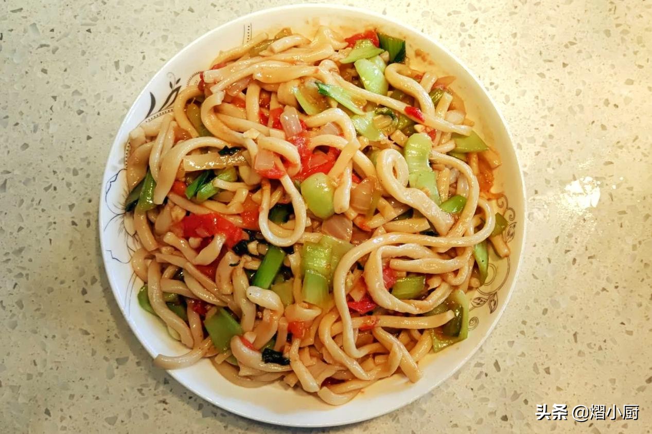 教你做好吃的炒面，方法简单，只要把握这一步，面Q弹味道鲜美