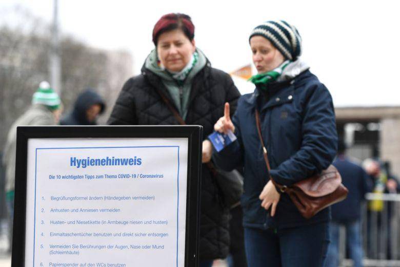 不戴口罩被暴踹,不佩戴口罩曝光