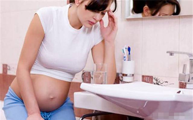 怀孕后胃酸肚胀什么时候能好,孕晚期老是会胃酸什么原因