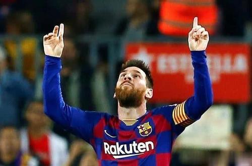 绝代双骄梅西天下足球,绝代双骄梅西c罗30秒高清混剪