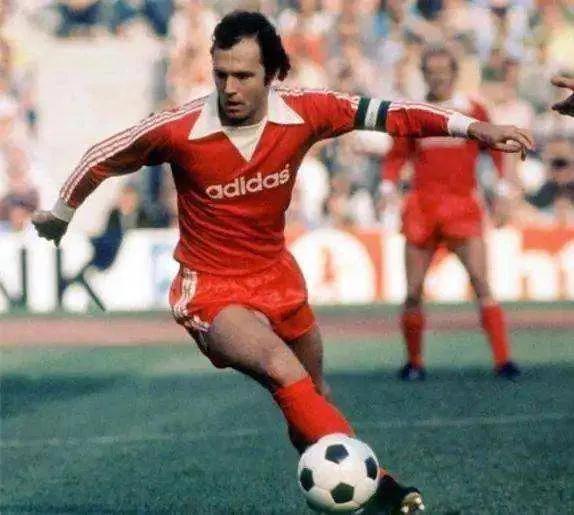 实况足球绿茵精选,实况足球2020绿茵传奇怎么编辑