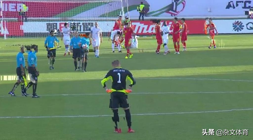 里皮能否带领国足闯进亚洲杯四强,国足尽所有努力拿下亚洲杯开门红