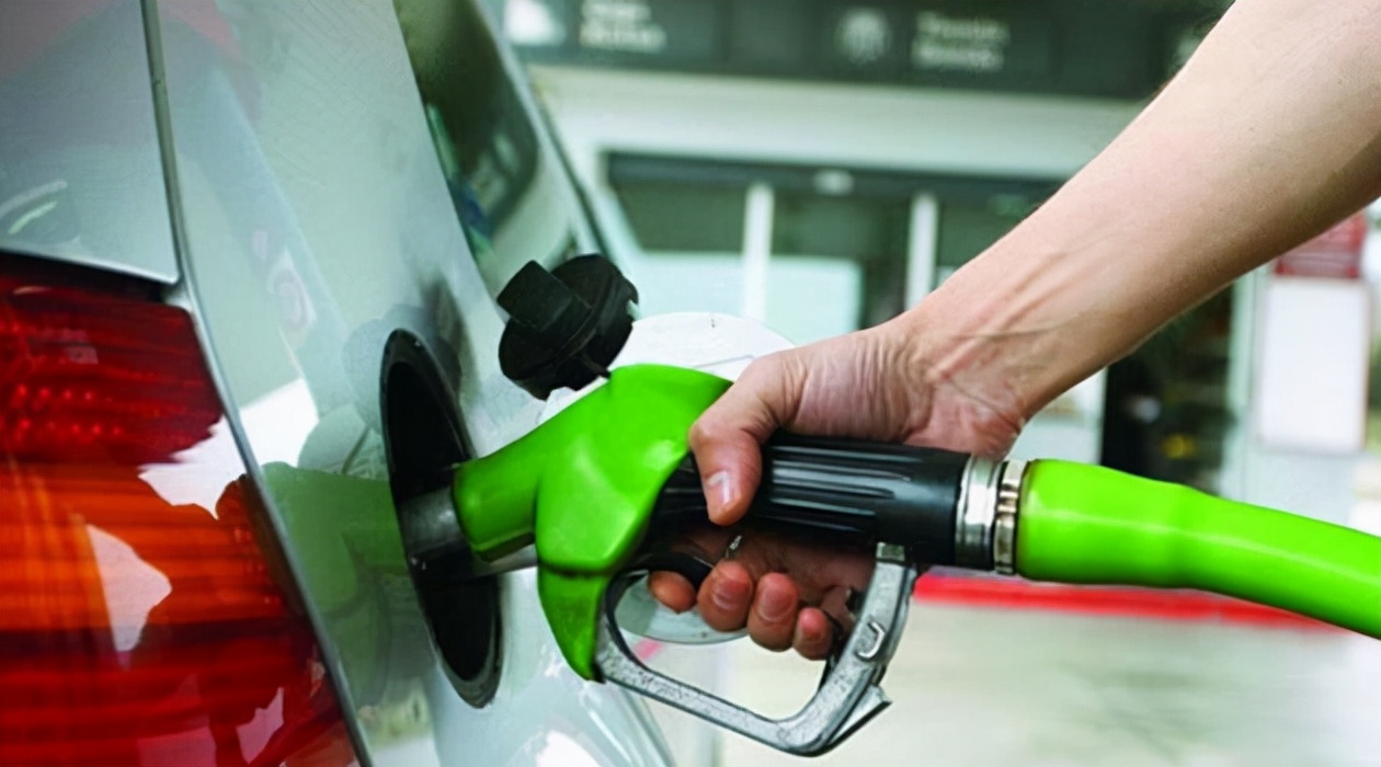 1升汽油等于多少毫升等于多少斤,1升汽油等于多少斤汽车