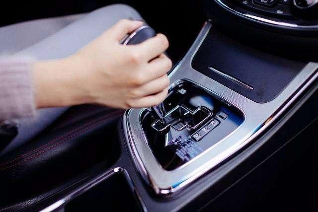 自动挡的车真的比手动挡容易坏吗,自动挡是不是比手动挡车便宜