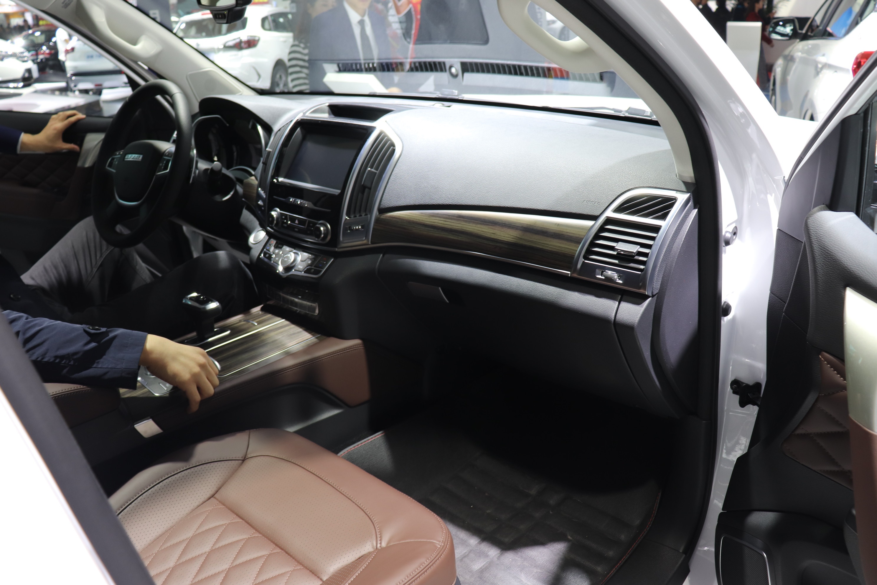 哈弗H9优点和缺点,哈弗汽车h9有什么缺点