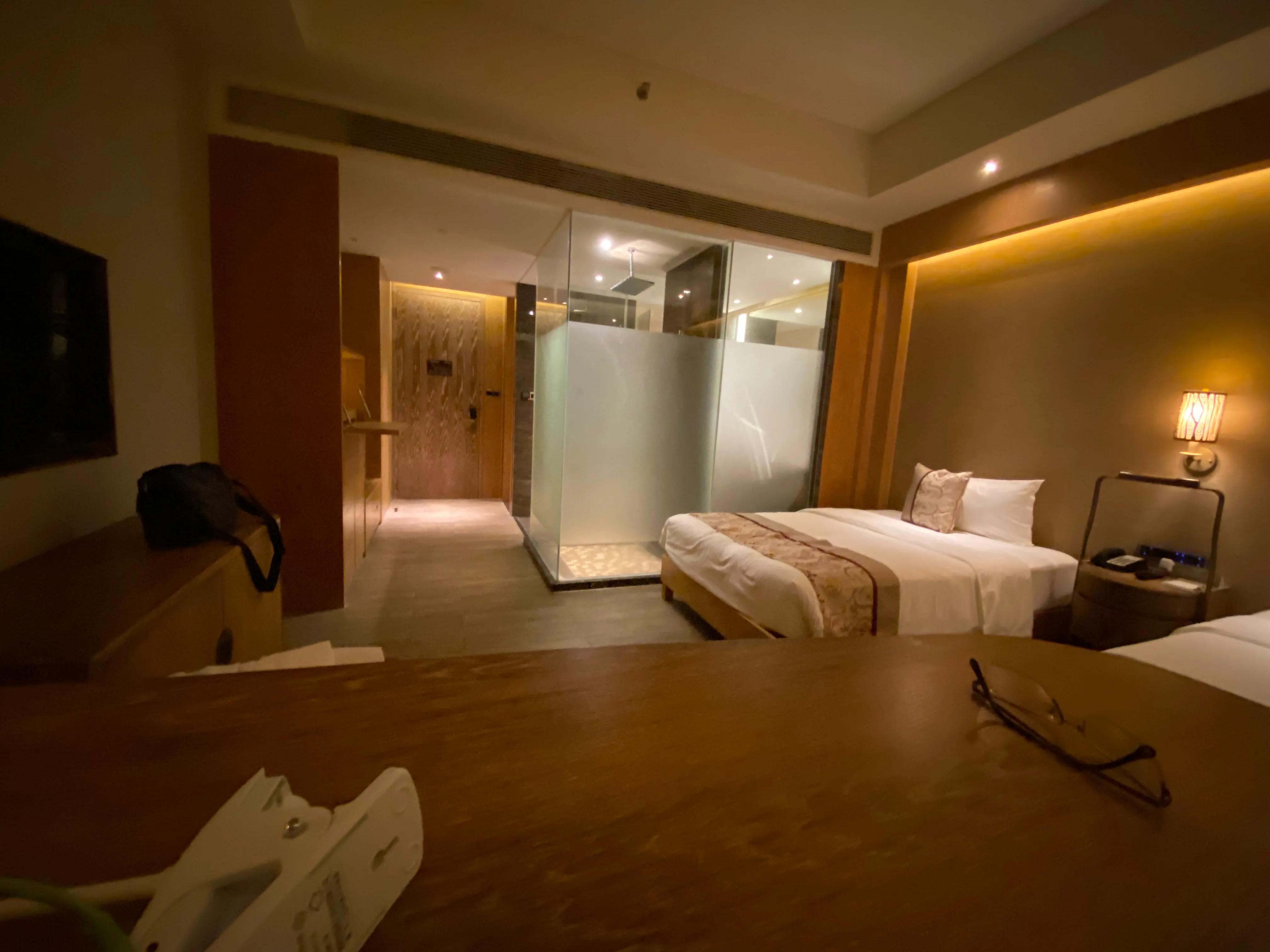 三亚红树林大王棕酒店免税店怎样,三亚湾红树林椰林酒店预订