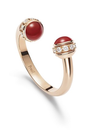 蛯原友里金装配Boucheron红珠宝看不出40岁了