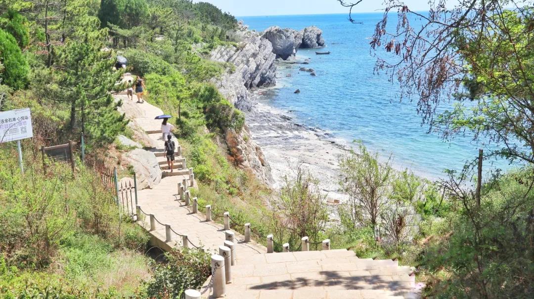 三亚和厦门哪个更值得去玩,三亚和厦门哪个更值得去游玩