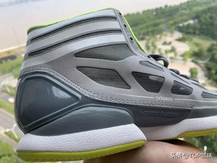 adizerocrazylight2篮球鞋,adizerocrazylight实战