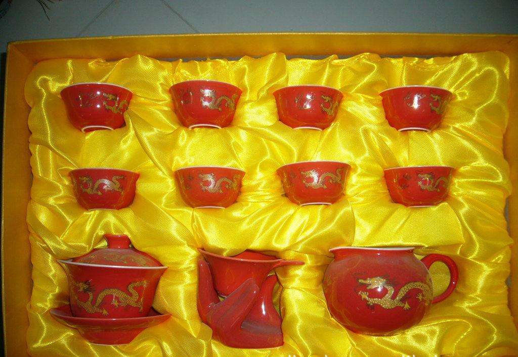 茶叶老板亏本卖茶具,茶店一年利润