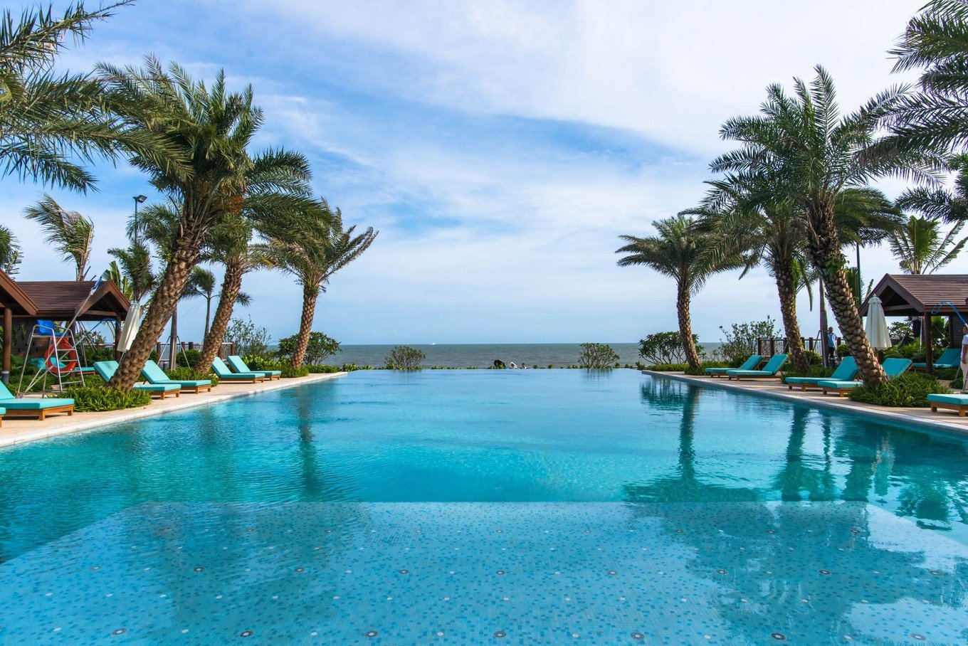 惠州沙滩度假,无边海景泳池