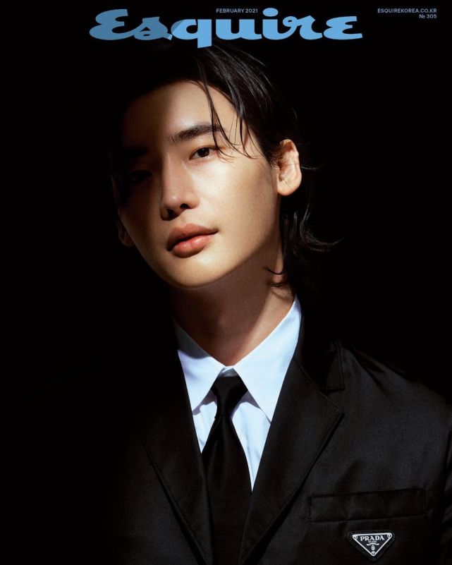 李钟硕痞帅图片腹肌,李钟硕痞帅叼烟的照片高清