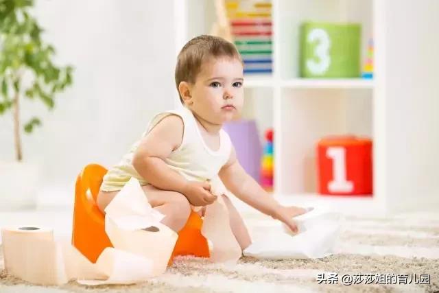 新生儿宝宝拉便便，你能看出暗藏的疾病信号吗？一看“便”知！