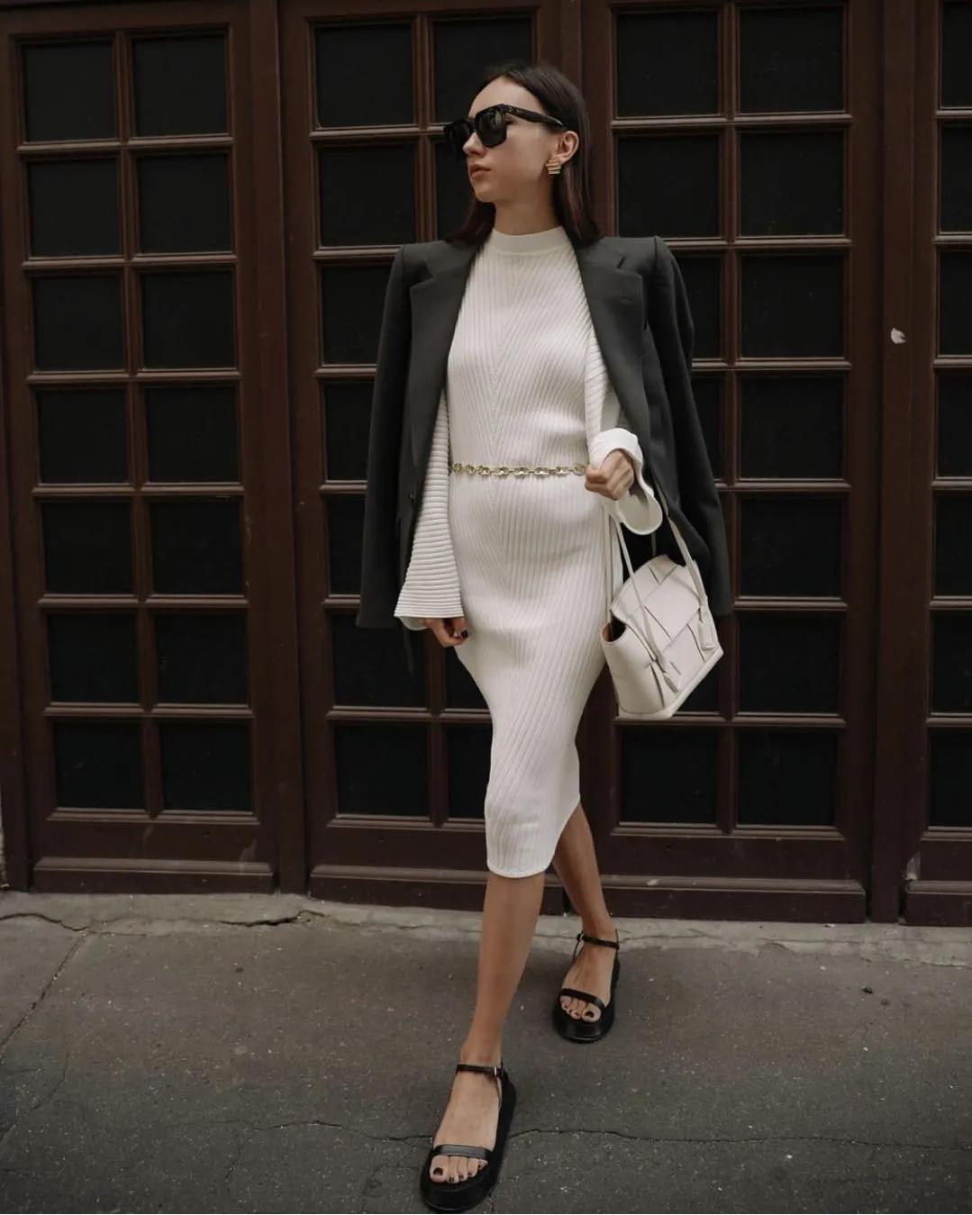 春天来了推荐一条成熟风的连衣裙,春季值得选择的几款连衣裙美到爆