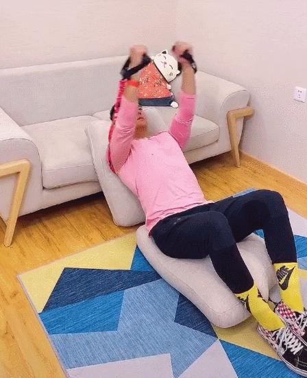 胸部如何按摩才能保持好胸型,45岁女人如何保养胸部