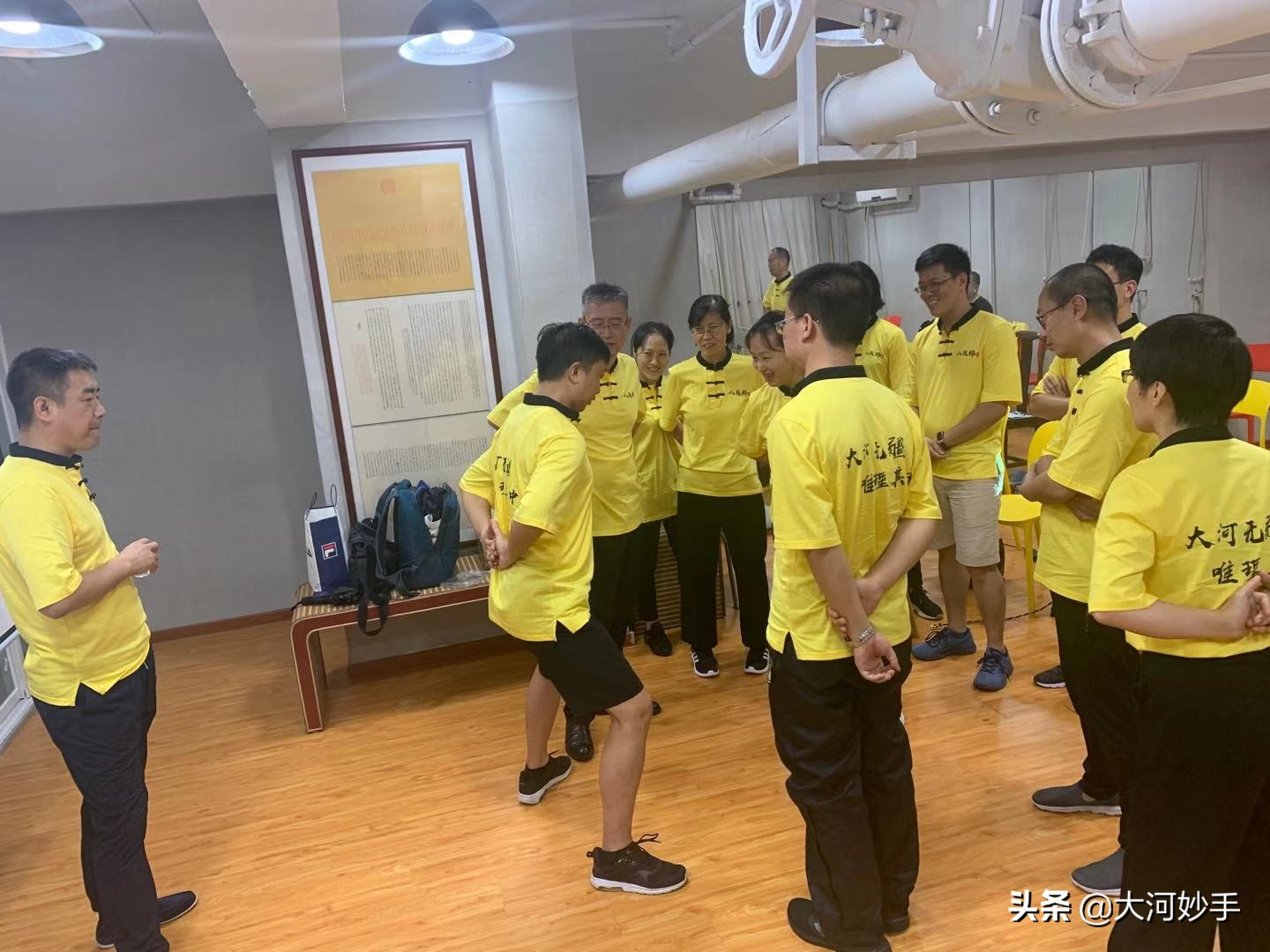 八段锦的攀足固肾腰要点,八段锦双手攀足固肾腰每天做几次