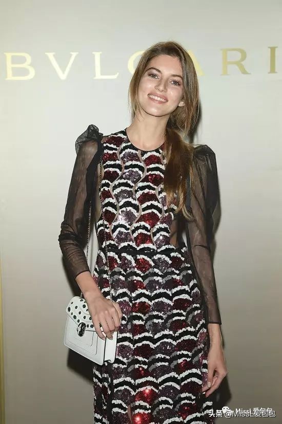 宝格丽bvlgari白色包,宝格丽带钻包包必买经典款