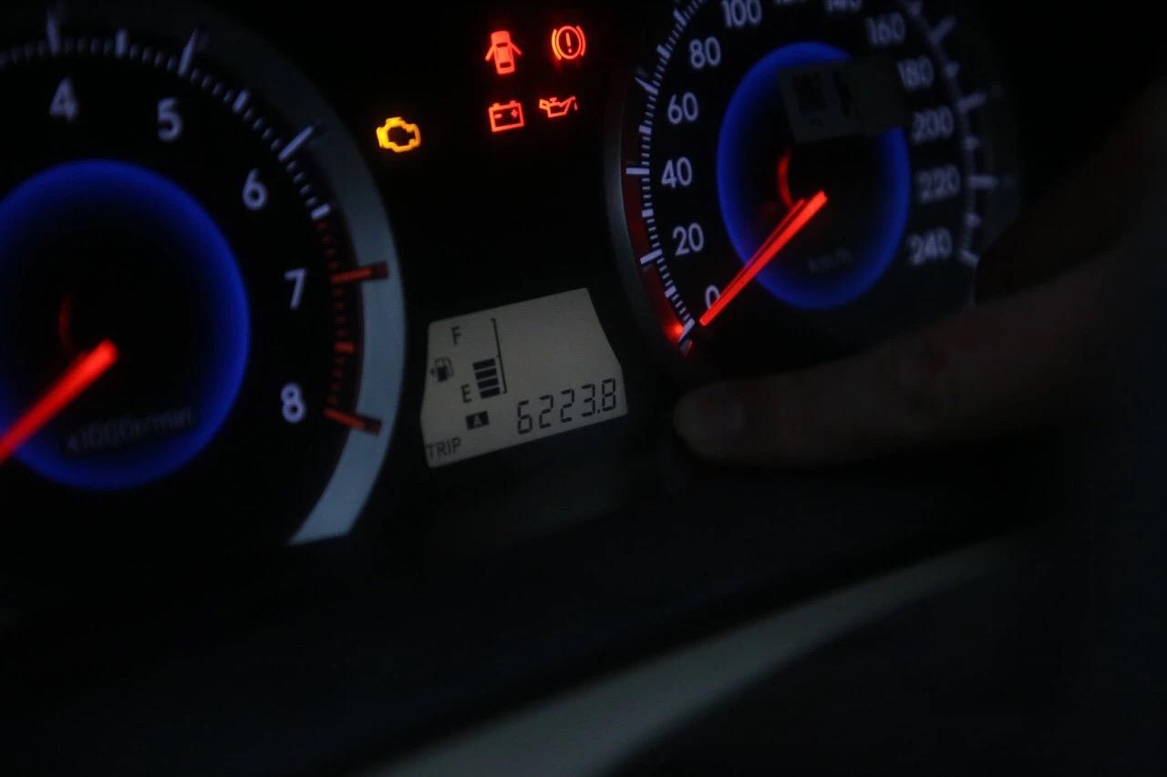 二手花冠10万公里值多少钱,丰田花冠13款20万公里二手价格