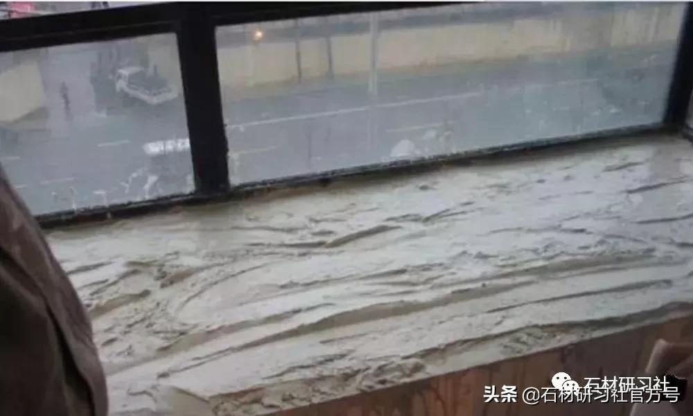 窗台石圆弧小耳朵效果图,石材窗台两侧小耳朵