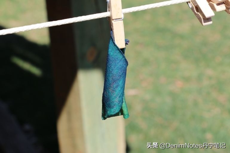 牛仔裤褪色了可以重新染色吗,牛仔裤褪色一般是什么颜色