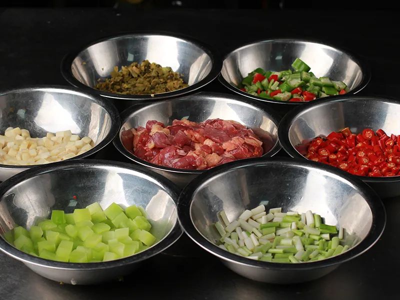 仔姜牛蛙自贡菜,蛙蛙鸡冷锅鱼最新